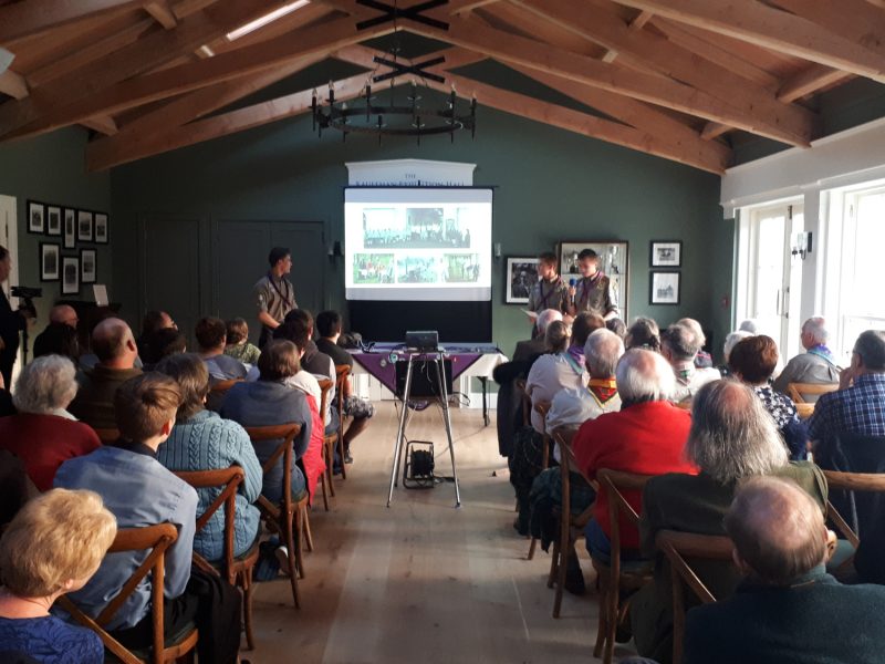 Gallery theatre style